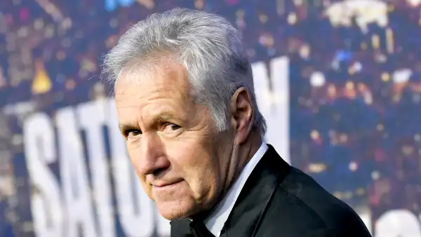 Alex-Trebek-Jeopardy-Battles-Pancreatic-Cancer