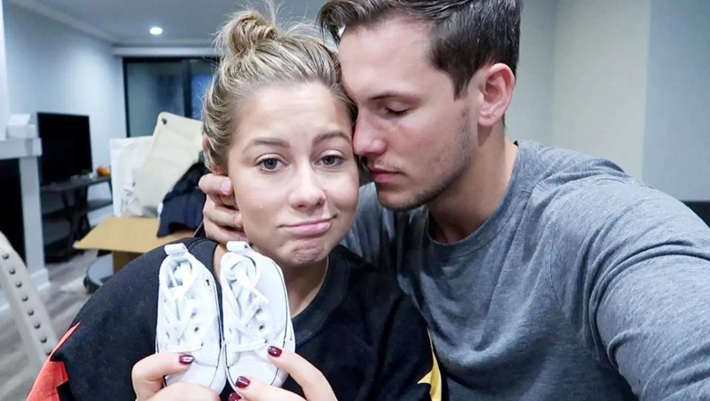 Andrew-East-Shawn-Johnson-Recalls-Miscarriage-p