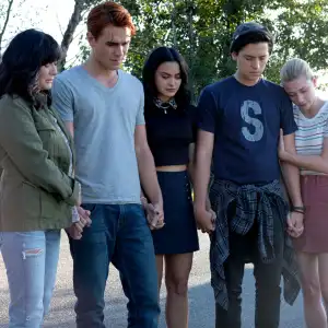 Riverdale Cast Reflect Retelling Our Own Grief Luke Perry Tribute