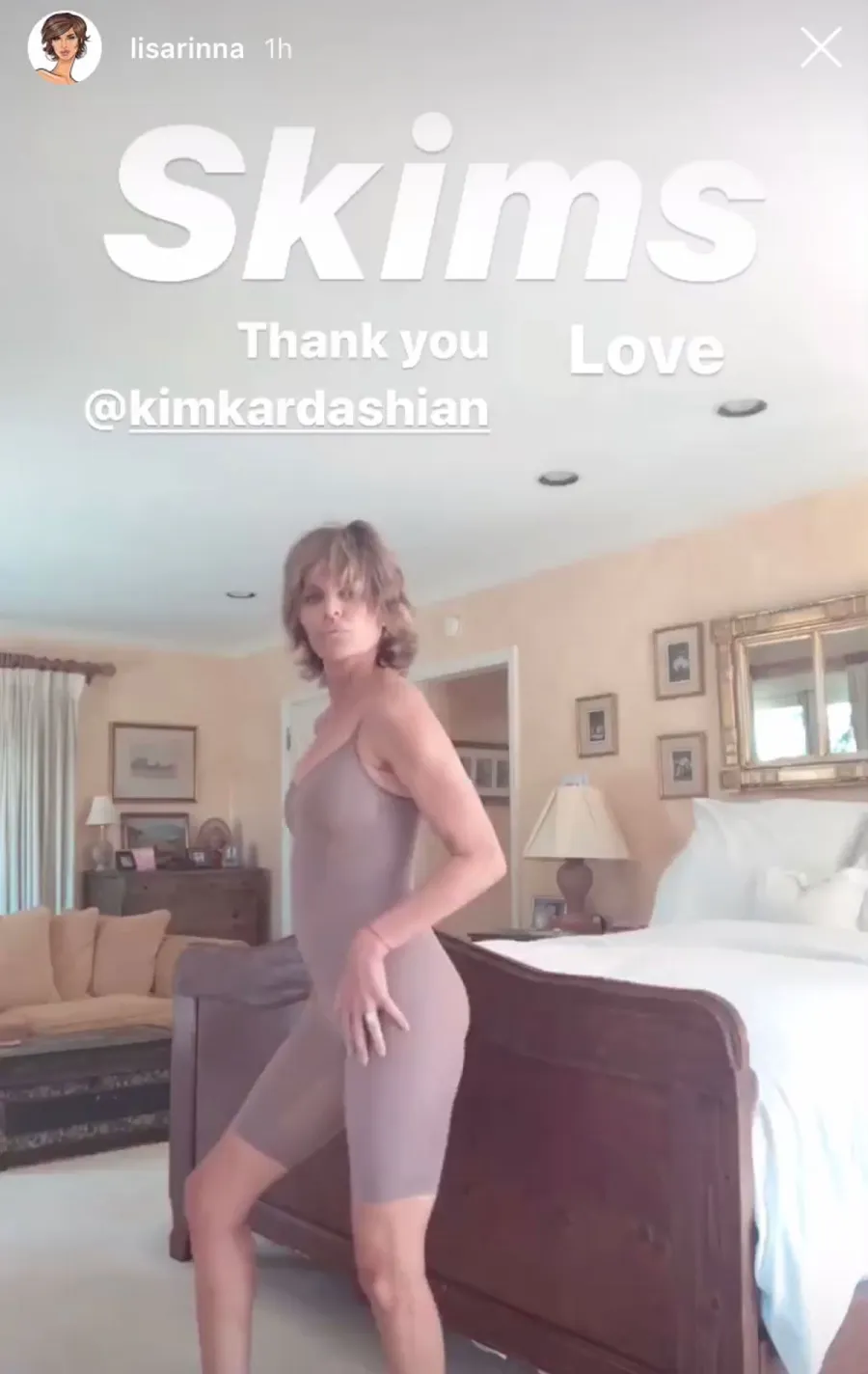 Celebrities Wearing SKIMS - Lisa Rinna