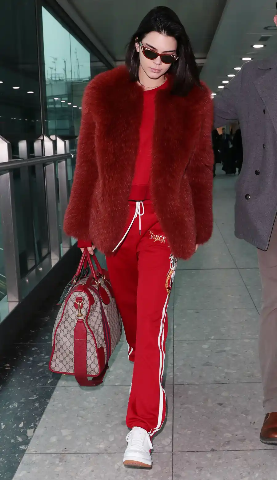 Celebs Wearing Sweats - Kendall Jenner
