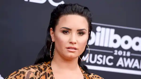 Demi-Lovato-mourns-loss-of-friend-to-addiction