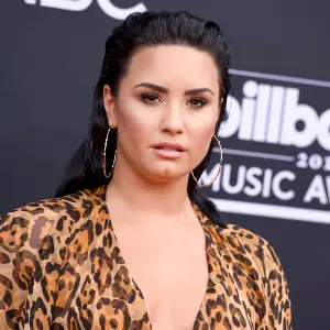 Demi-Lovato-mourns-loss-of-friend-to-addiction