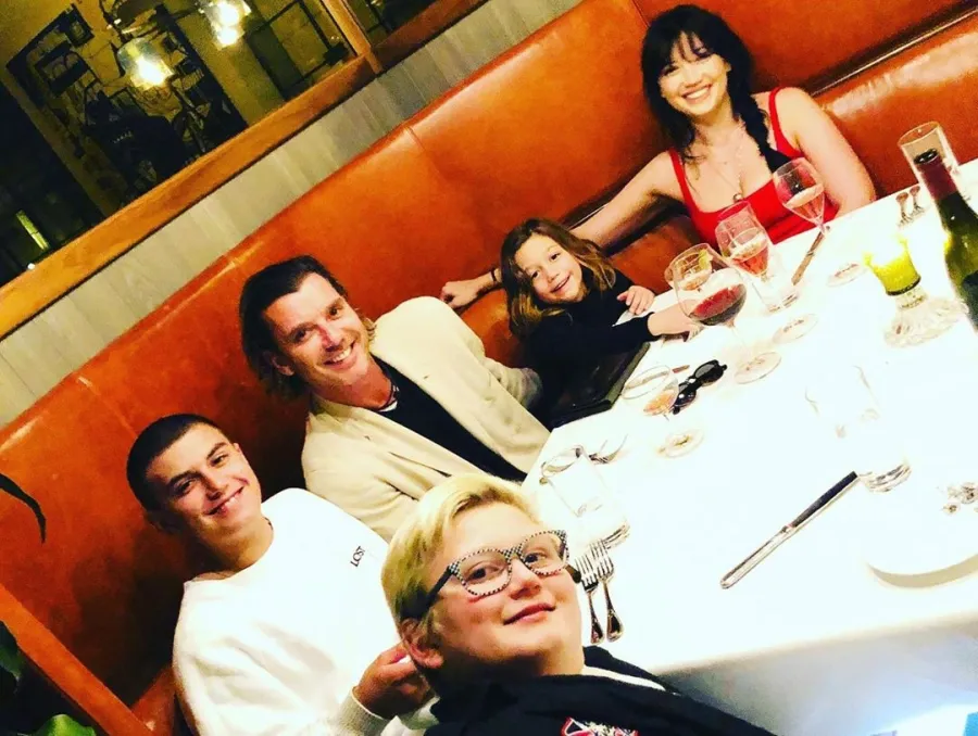 Gavin Rossdale Shares Rare Photo With All 4 of His Kids