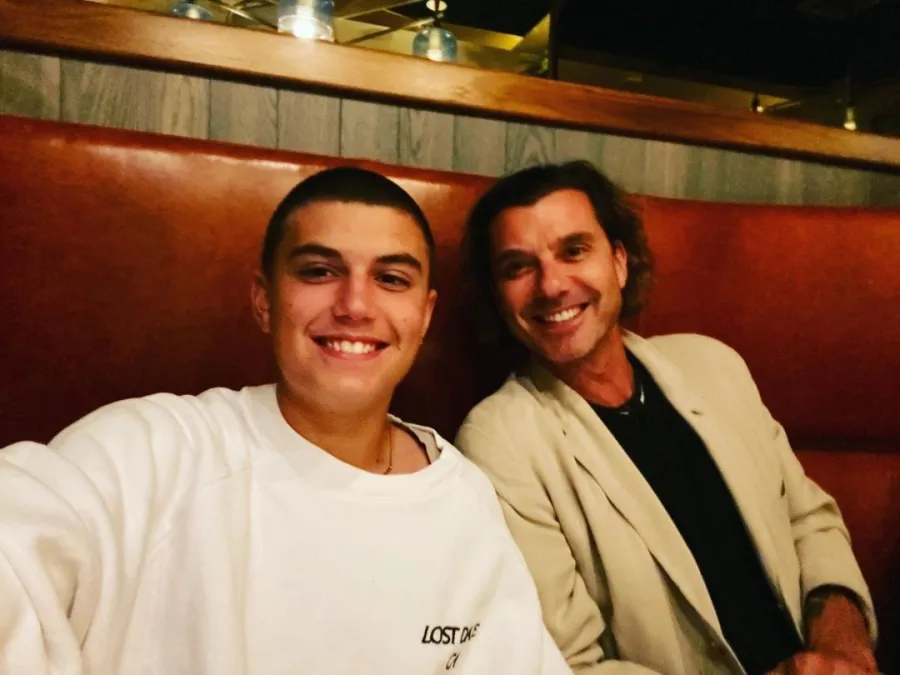Gavin Rossdale Shares Rare Photo With All 4 of His Kids