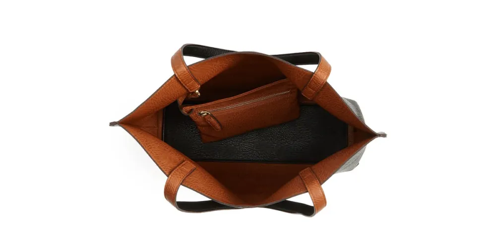 Inside-Street-Level-Tote