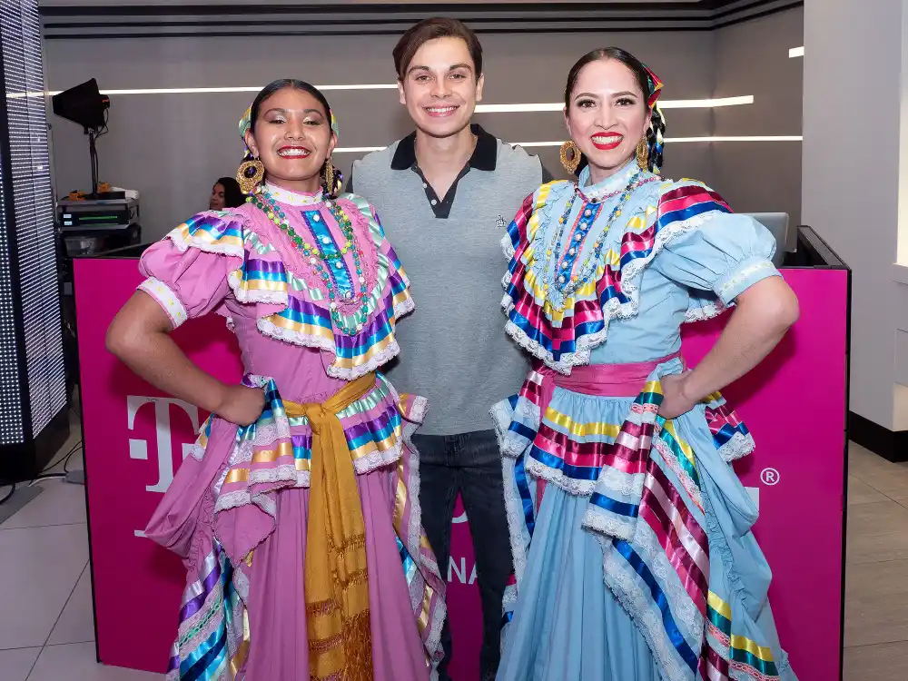 Jake T. Austin Online VIP