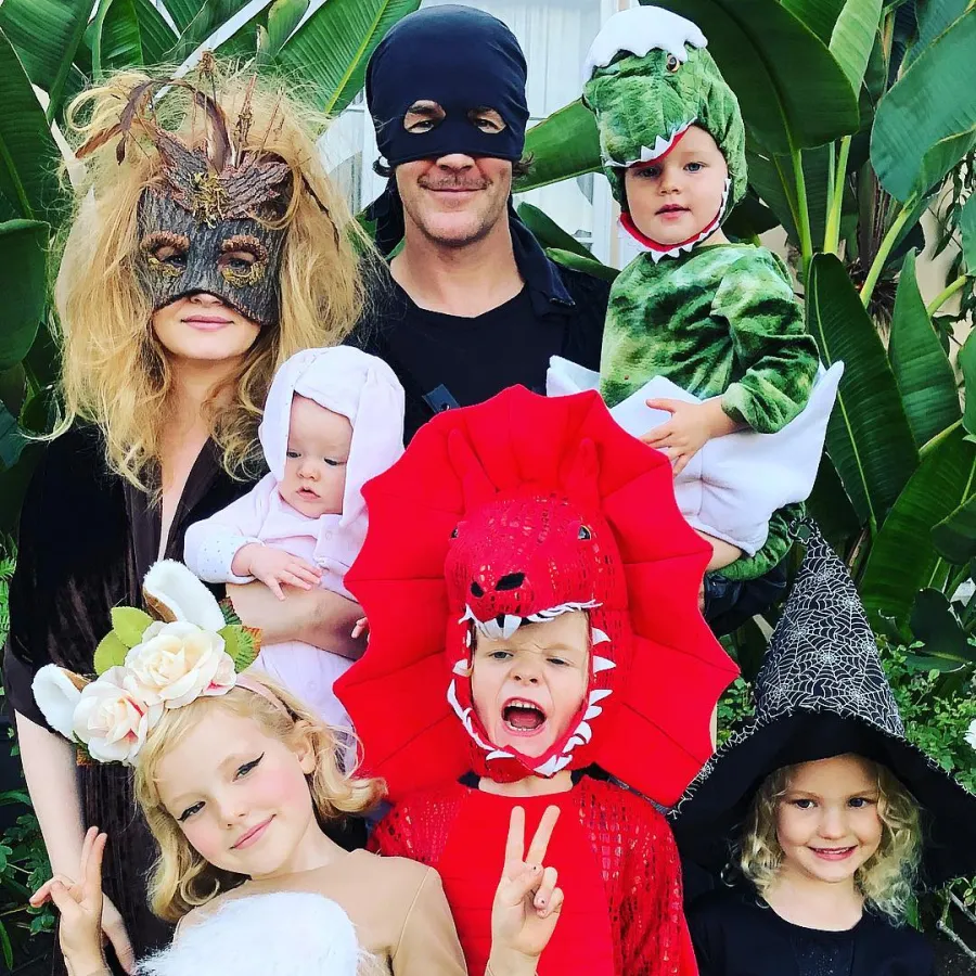 James Van Der Beek’s Sweetest Moments With His Family