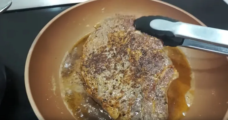 Jenna-Jameson-Shares-Surprising,-Awesome-Tips-for-Cooking-Steaks