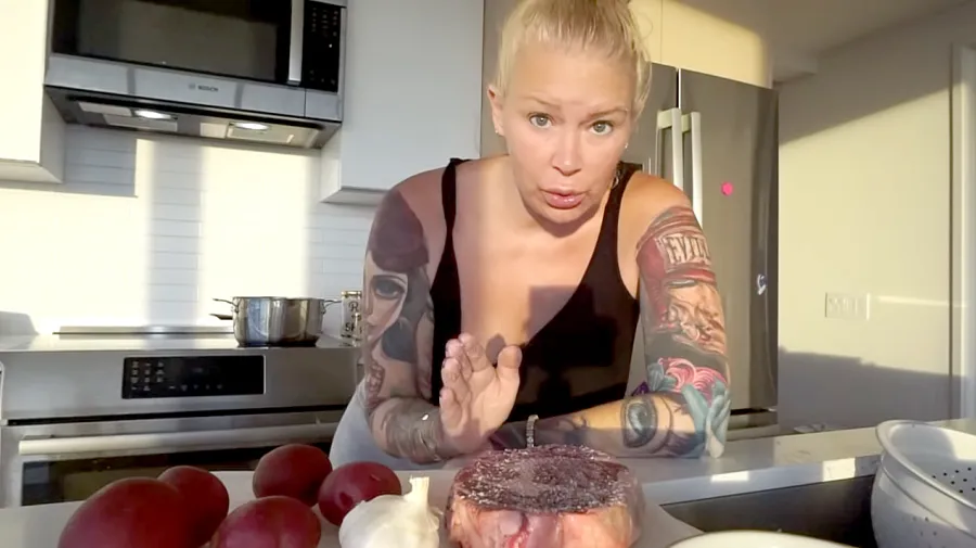 Jenna-Jameson-Shares-Surprising,-Awesome-Tips-for-Cooking-Steaks