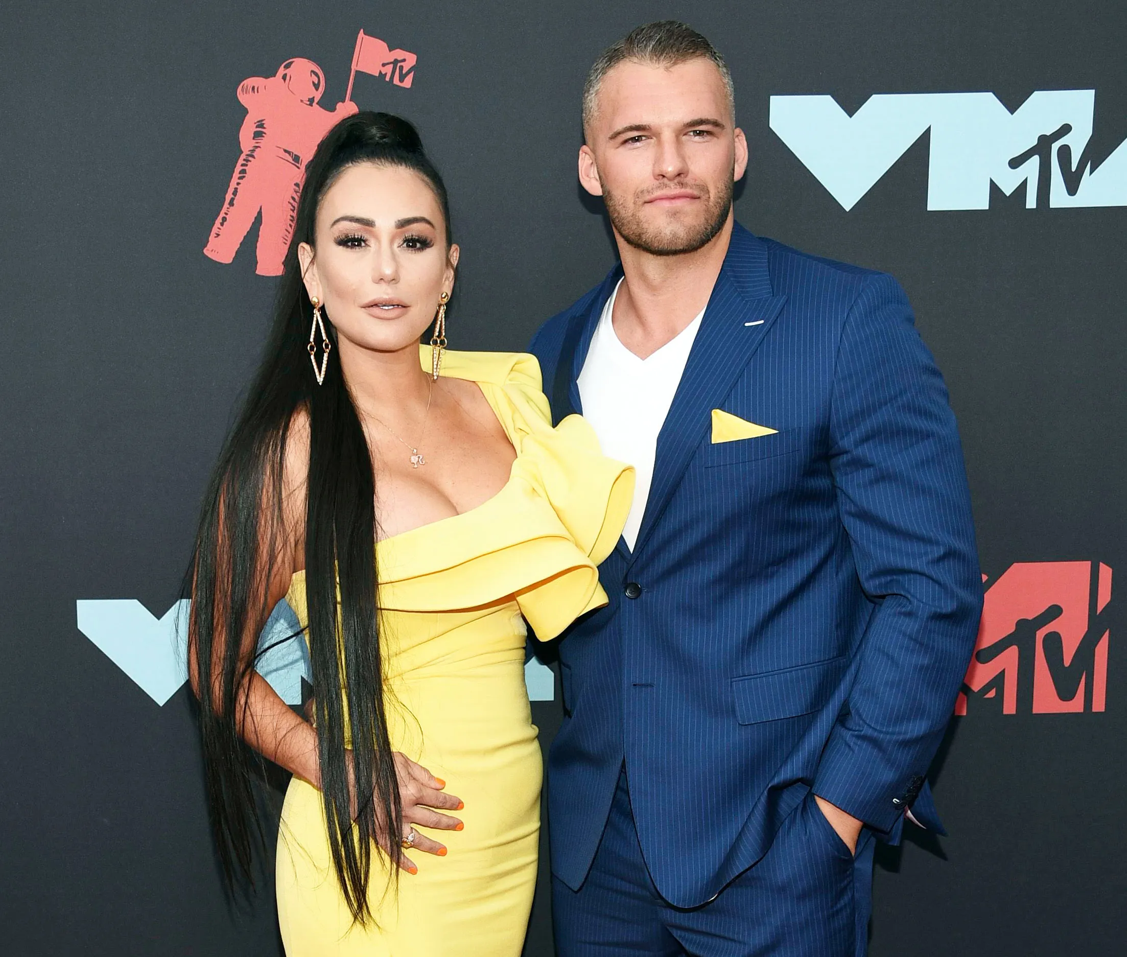 Jenni 'JWoww' Farley Treats Herself to New Jewelry After Breakup From Ex-Boyfriend Zack Carpinello