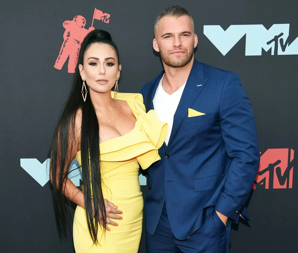 Jenni 'JWoww' Farley Treats Herself to New Jewelry After Breakup From Ex-Boyfriend Zack Carpinello