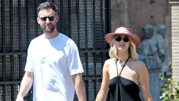 Jennifer Lawrence Marries Cooke Maroney