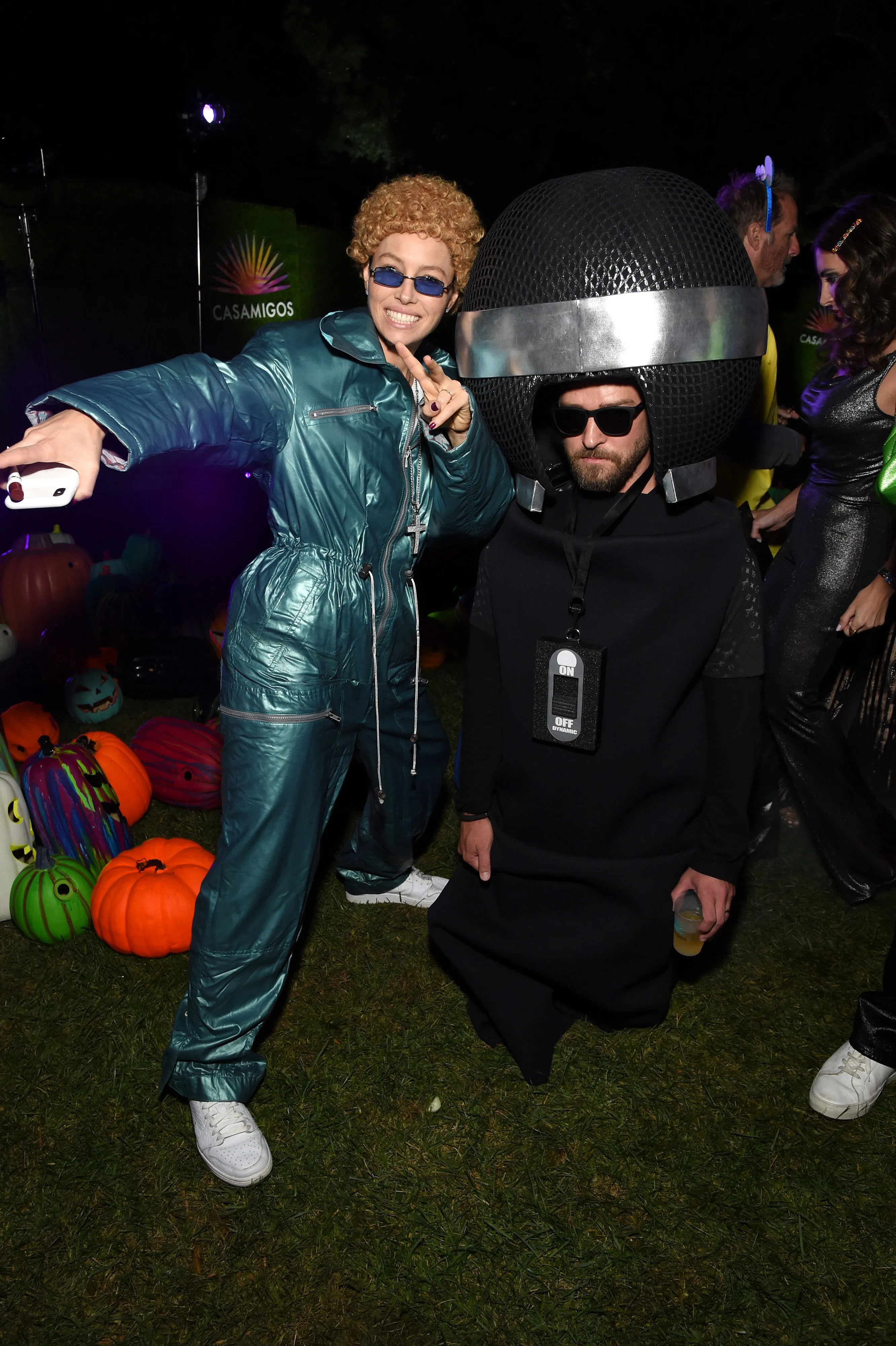 Jessica Biel's Dressed Up as ‘NSync Era Justin Timberlake for Halloween