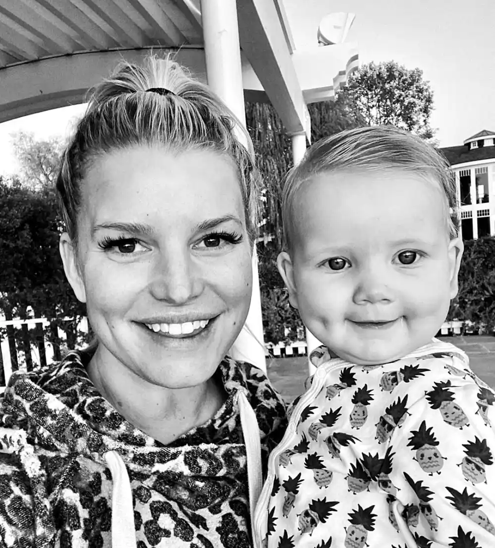 Jessica Simpson&rsquo;s Daughter Has Matching Dimples