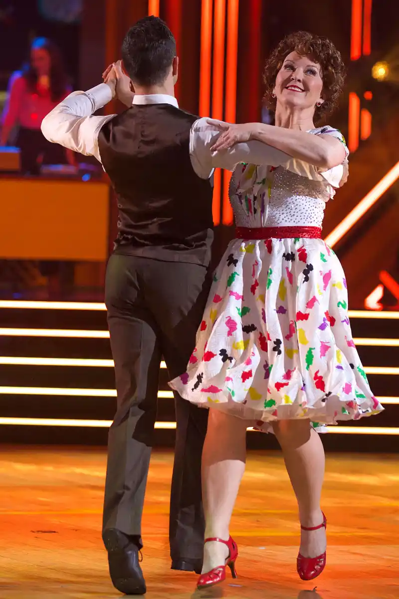 Kate Flannery Dancing With The Stars Recap