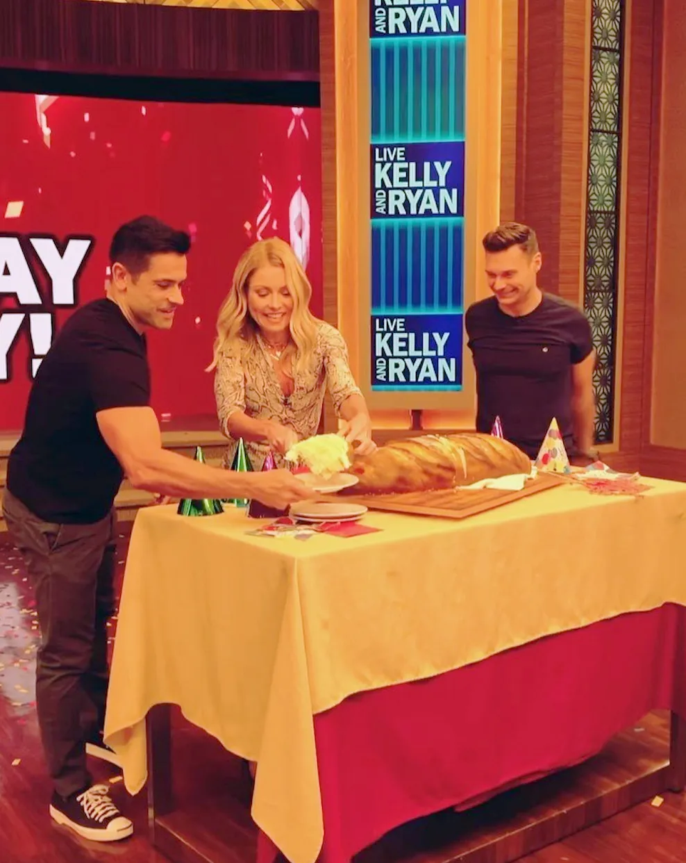Kelly-Ripa-A-Treat-From-Buddy