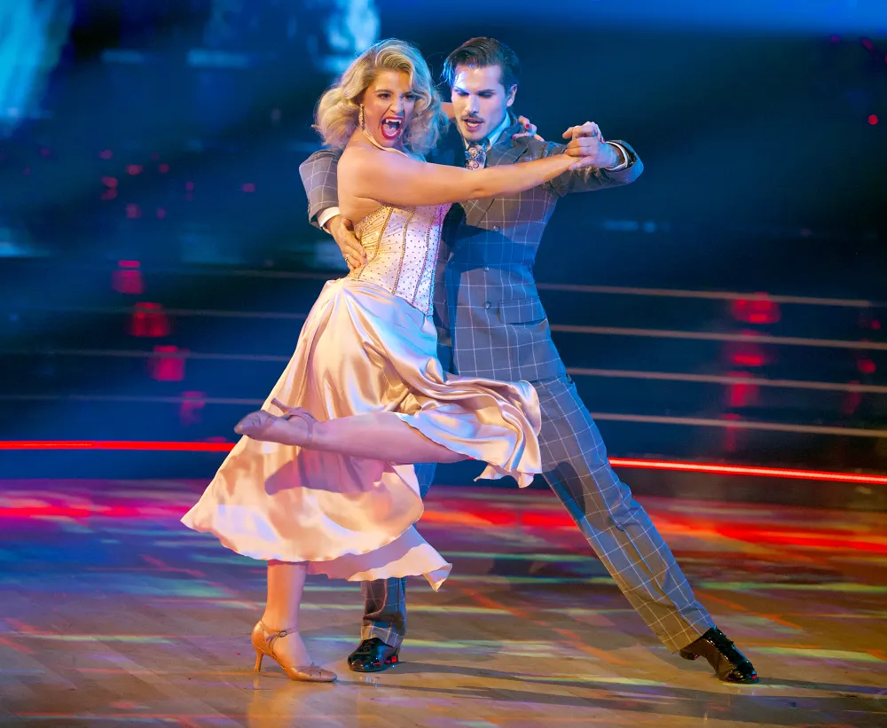 Lauren-Alaina-body-changed-dancing-with-the-stars-2