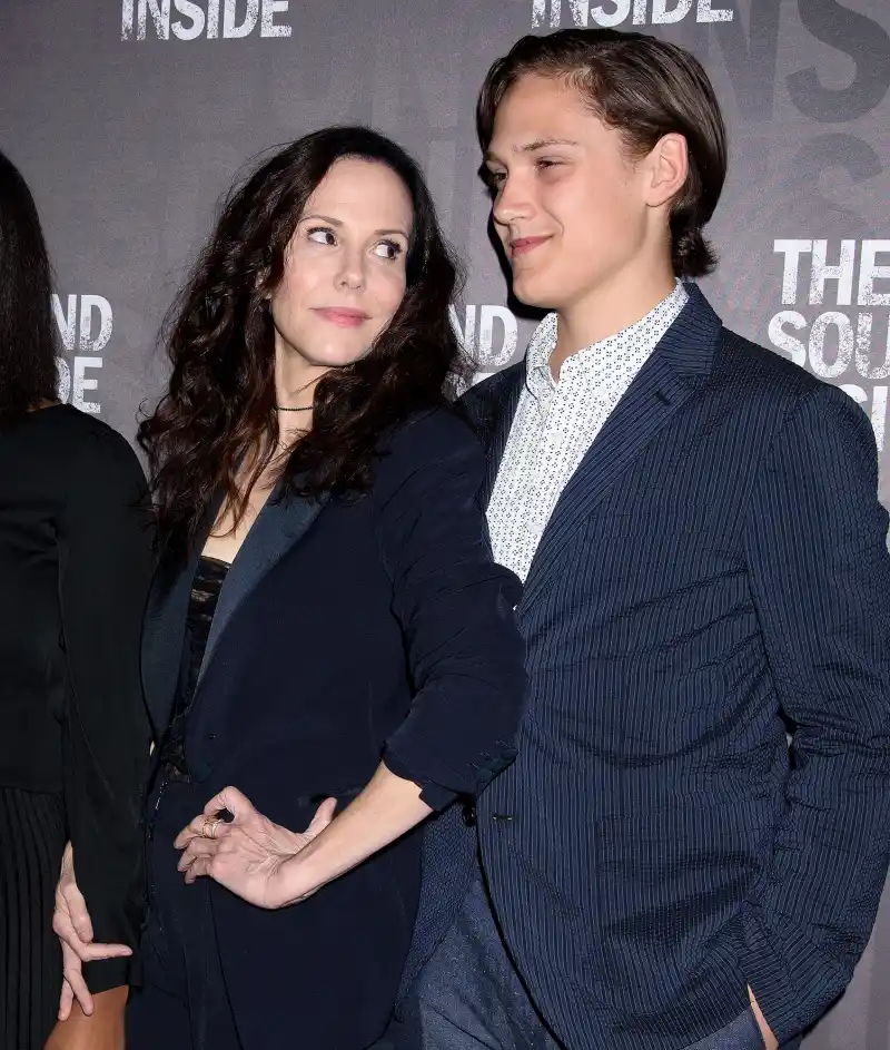 Mary-Louise Parker’s Kids Billy Parker and Caroline Parker Make Rare Red Carpet Appearance at Broadway Opening The Sound Inside