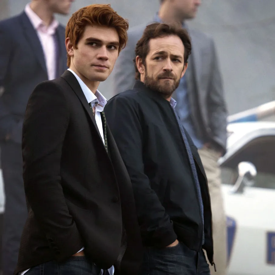 New &lsquo;Riverdale&rsquo; Trailer Shows Moment When Archie Learns His Dad &mdash; Played By Luke Perry &mdash;Is Dead