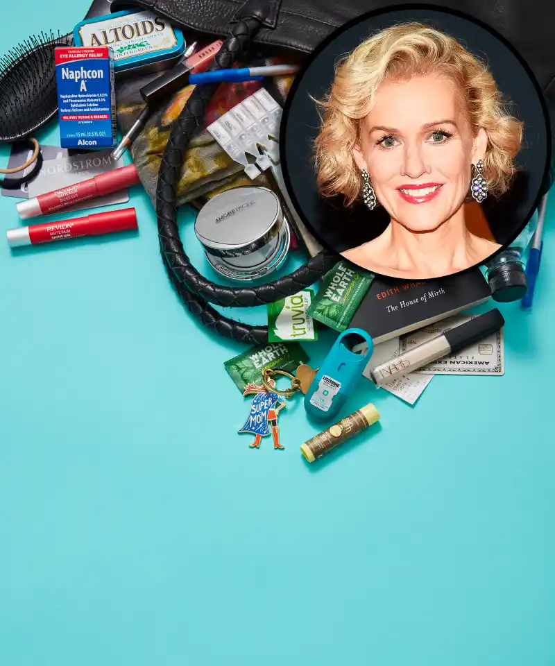 Penelope Ann Miller - What's In My Bag?