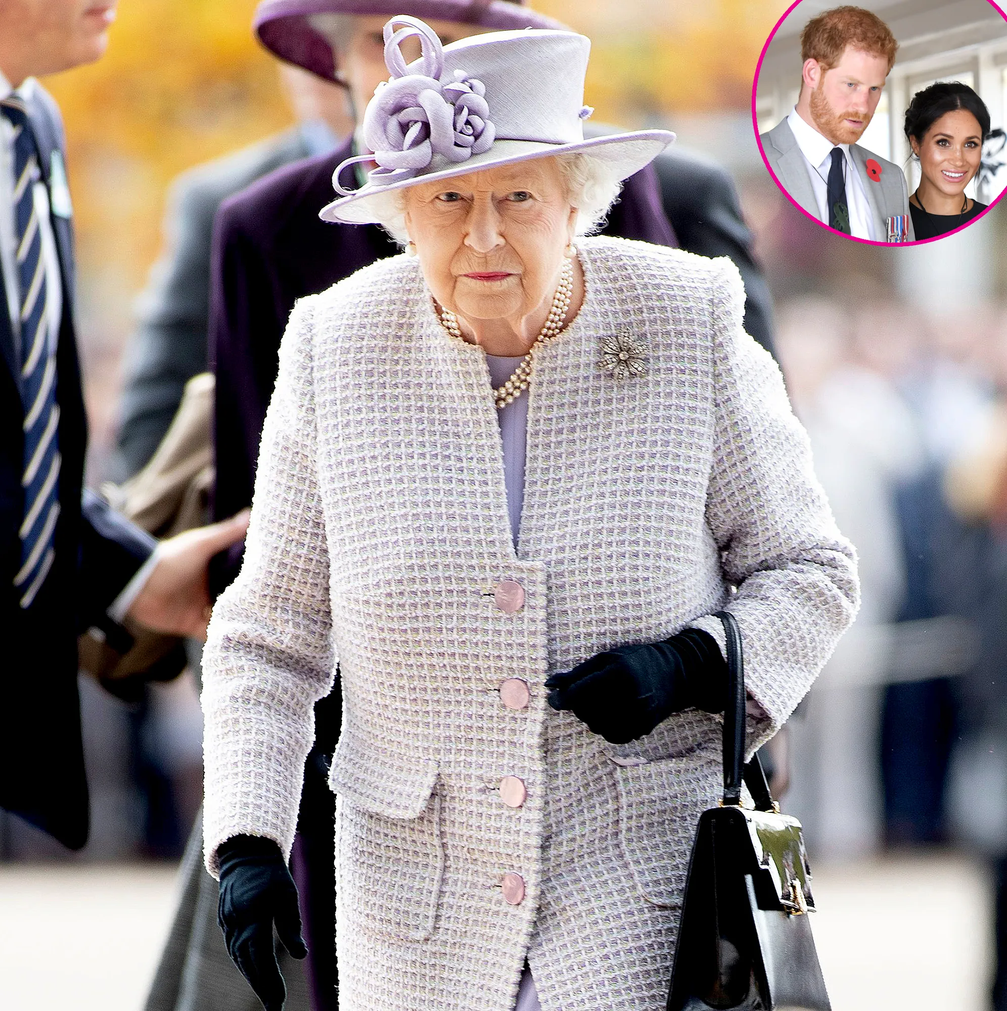 Queen-Elizabeth-Appears-to-Remove-Duchess-Meghan-and-Prince-Harry-Photo-3