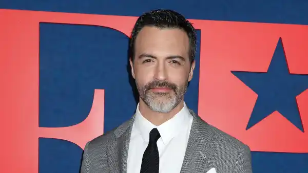 Reid Scott Veep Group Chat