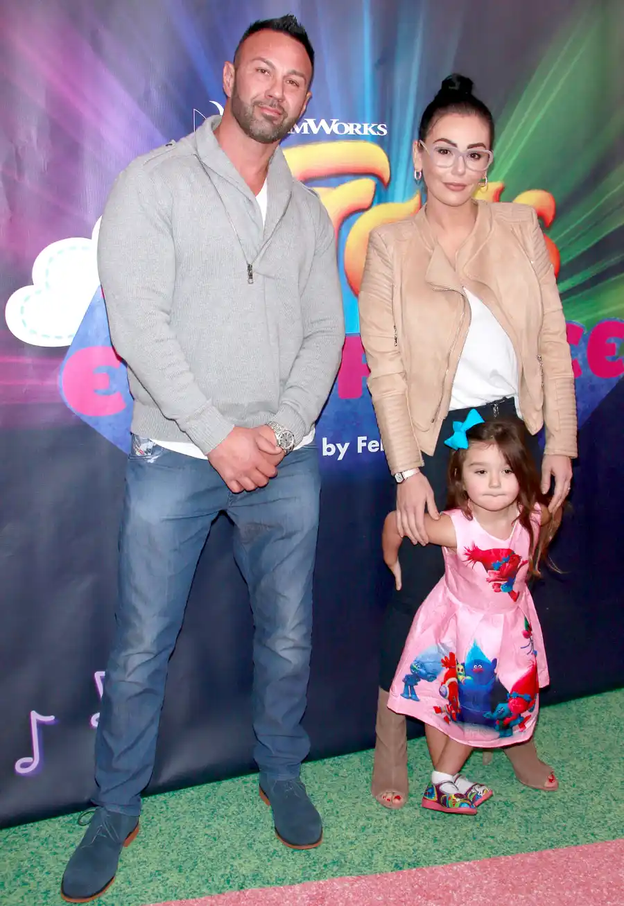 Roger-Mathews-Reacts-to-Jenni-JWoww-Farley-and-Zack-Carpinello