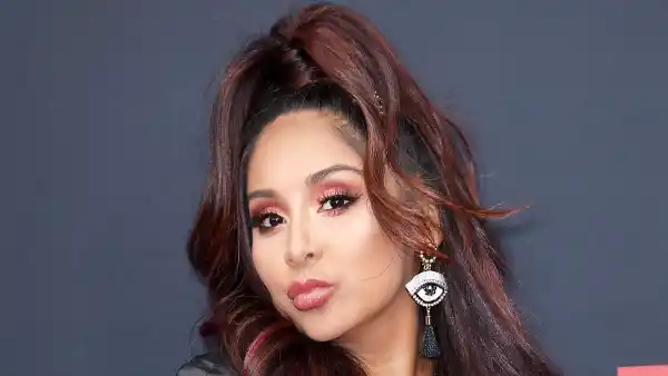 Snooki Drunk-Tweets Jersey Shore Meltdown Blames Editing