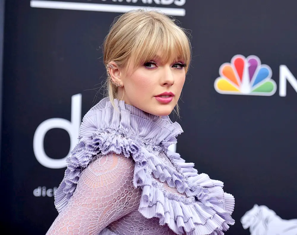 Taylor-Swift-Says-Questions-on-Her-Sad-Song-Hurt-Her-Mental-Health