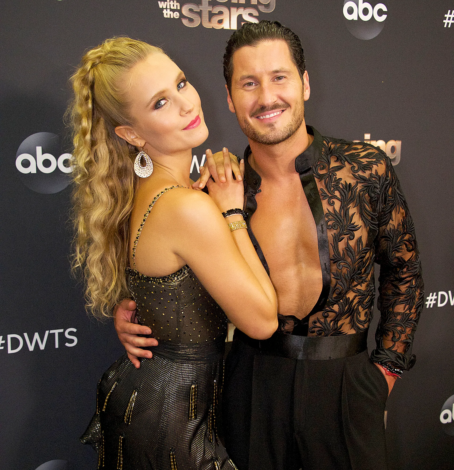 Val-Chmerkovskiy-Sailor-Brinkley-Cook-elimination-dwts-2