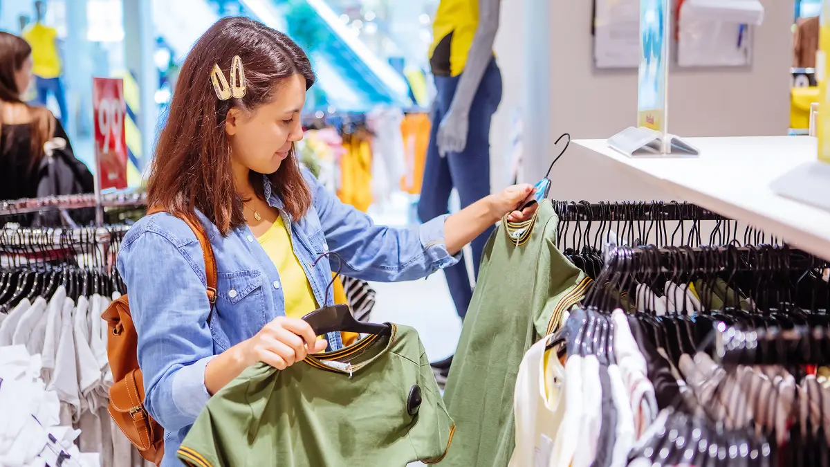woman clothes shopping