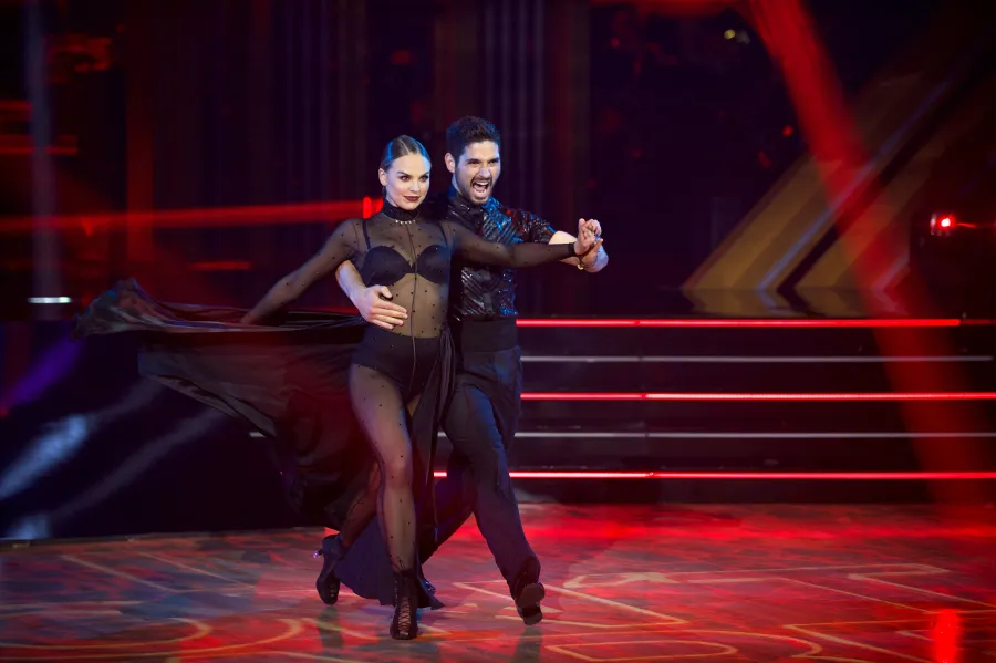 ‘Dancing With the Stars’ Hannah Brown Disses Her Exes