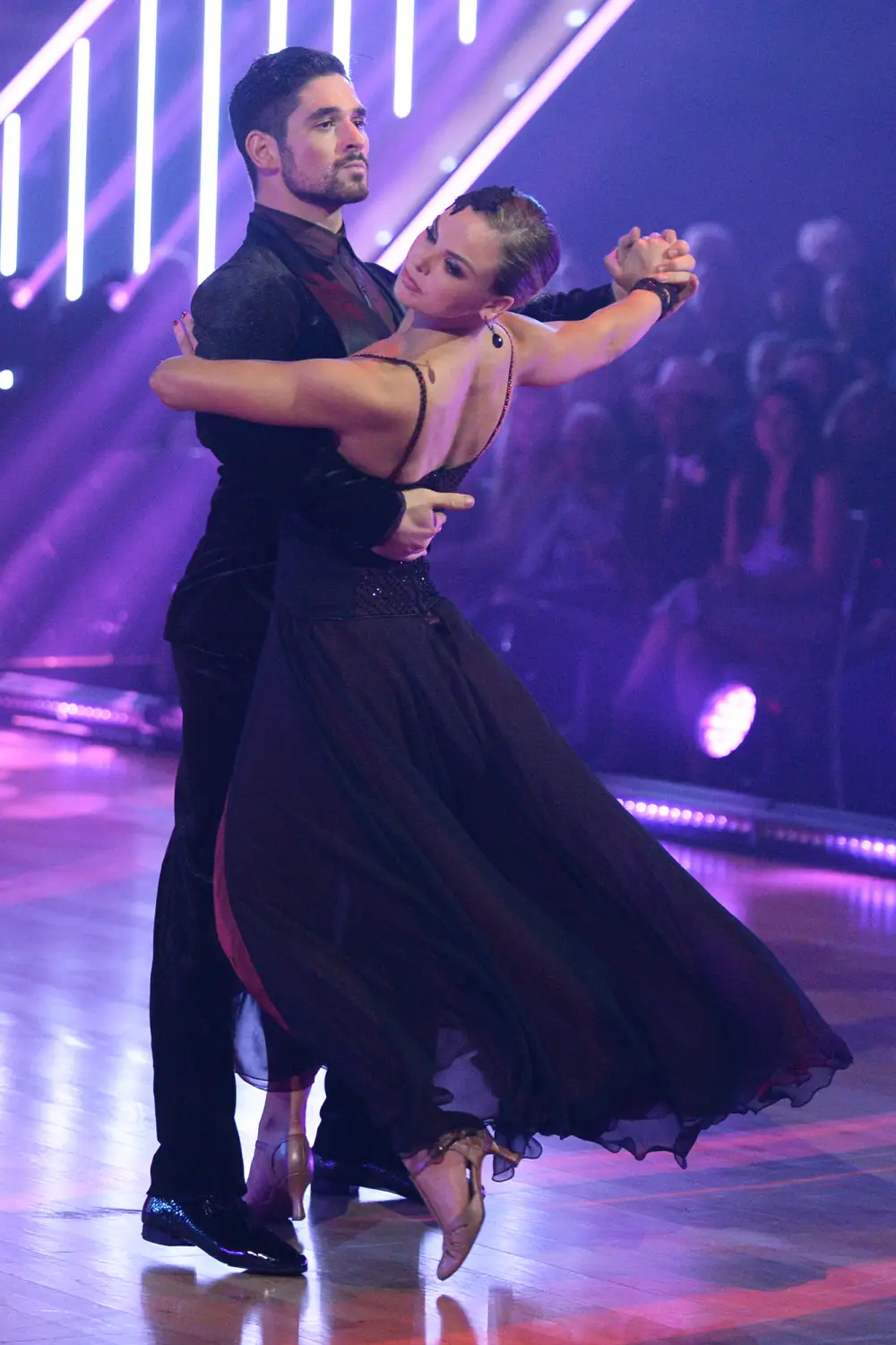 Alan Bersten Says &lsquo;DWTS&rsquo; Semifinals Will Show a &lsquo;Different Side&rsquo; of Hannah Brown