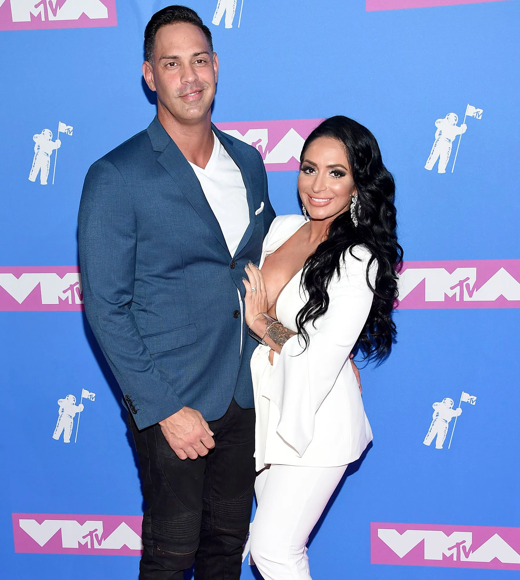 Angelina-Pivarnick-thanks-husband-Chris-Larangeira