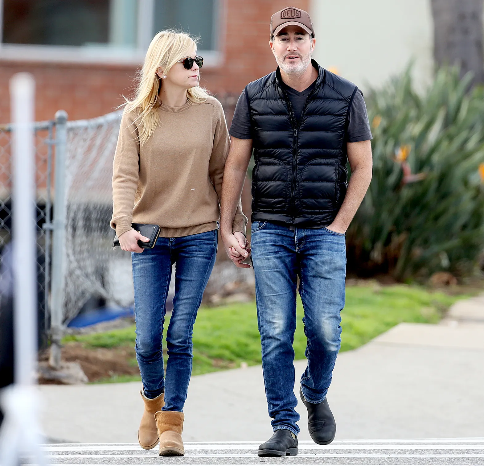 Anna-Faris-Is-Engaged-to-Boyfriend-Michael-Barrett