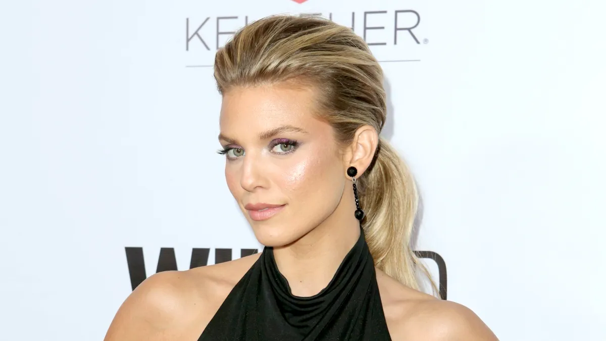 AnnaLynne-McCord-90210