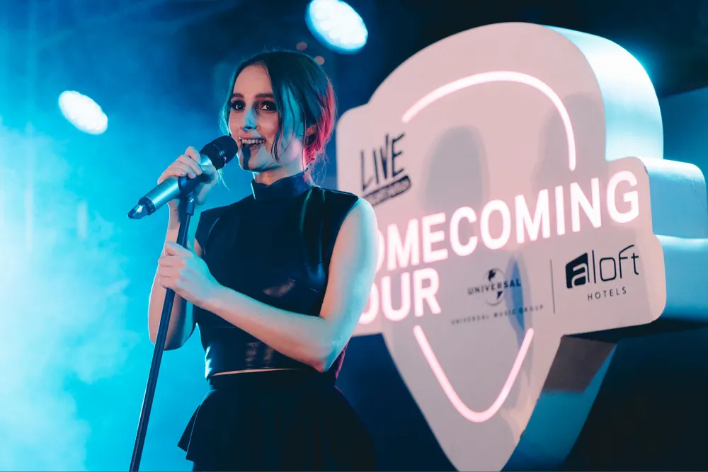 BANKS performs in Los Angeles