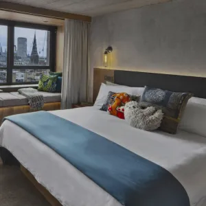 Buzzzz-o-Meter Issue 49