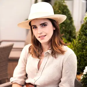 Emma-Watson-Self-Partnered