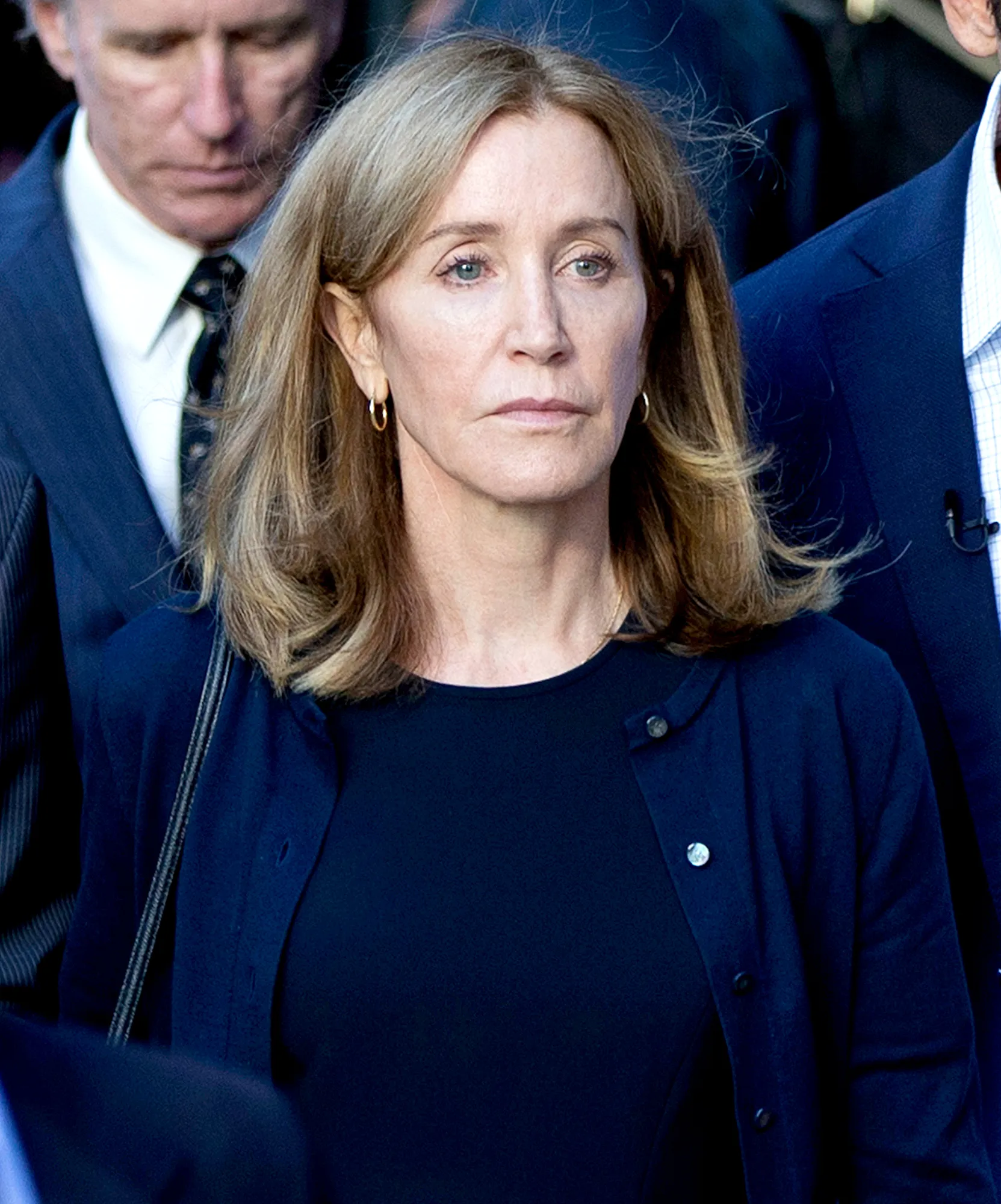 Felicity-Huffman-community-service
