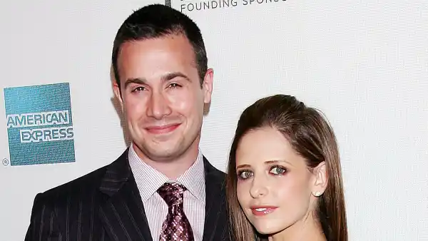 Freddie Prinze Jr Inside My Traditionless Thanksgiving With Sarah Michelle Gellar