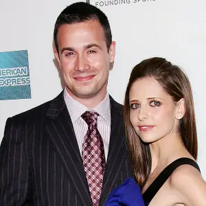 Freddie Prinze Jr Inside My Traditionless Thanksgiving With Sarah Michelle Gellar