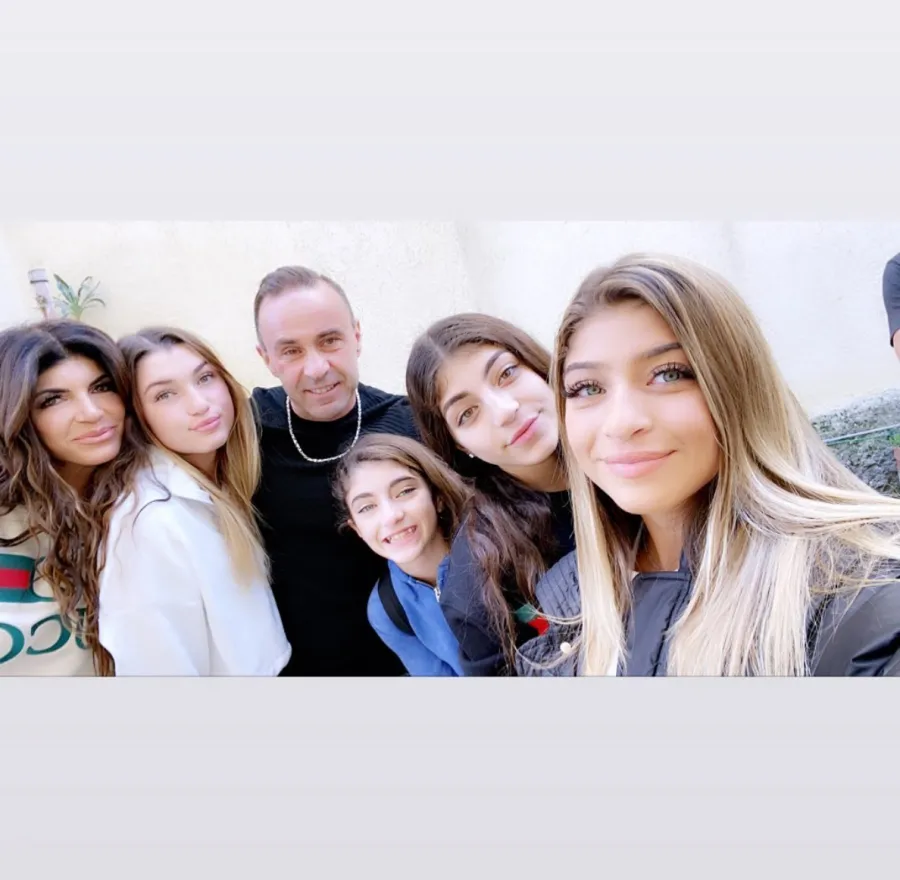 Gia-Teresa-visits-Joe-Giudice-in-Italy