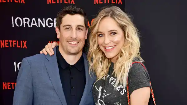 Jason-Biggs-Reacts-to-Wife-Jenny-Mollen's-Confession-She-Stalked-His-Ex