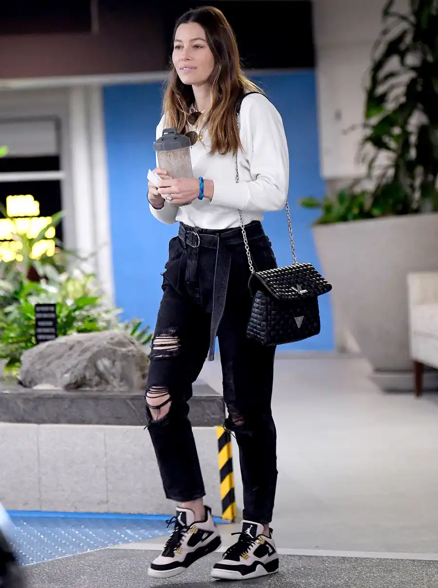 Jessica-Biel-Spotted-for-First-Time-Since-Justin-Timberlake-Pics-Surfaced