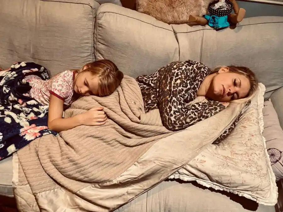 Jessica-Simpson-and-kids-sick