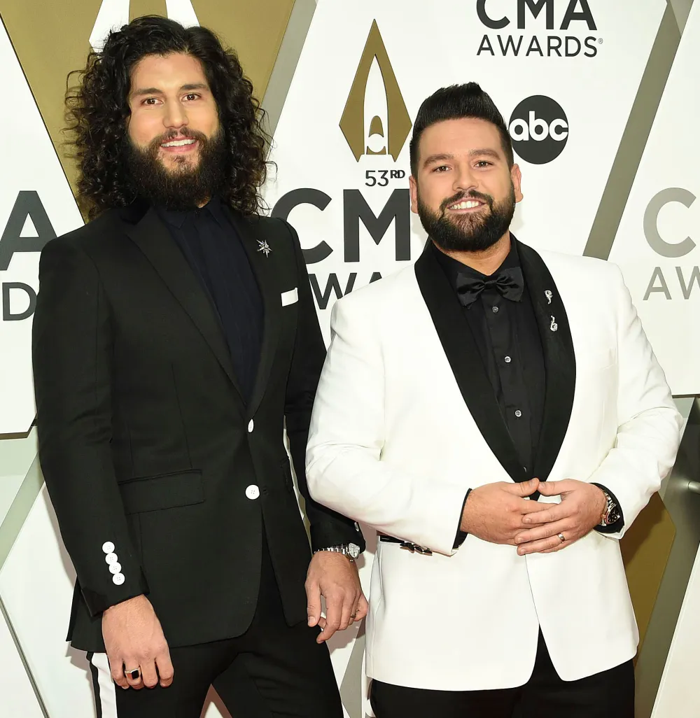 Justin Bieber Requested Dan Shay Debut 10000 Hours at His Wedding