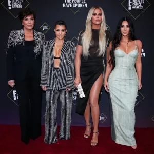 Kardashian Family at 2019 People’s Choice Awards