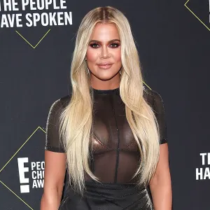 Khloe-Kardashian-Keto-pizza-2
